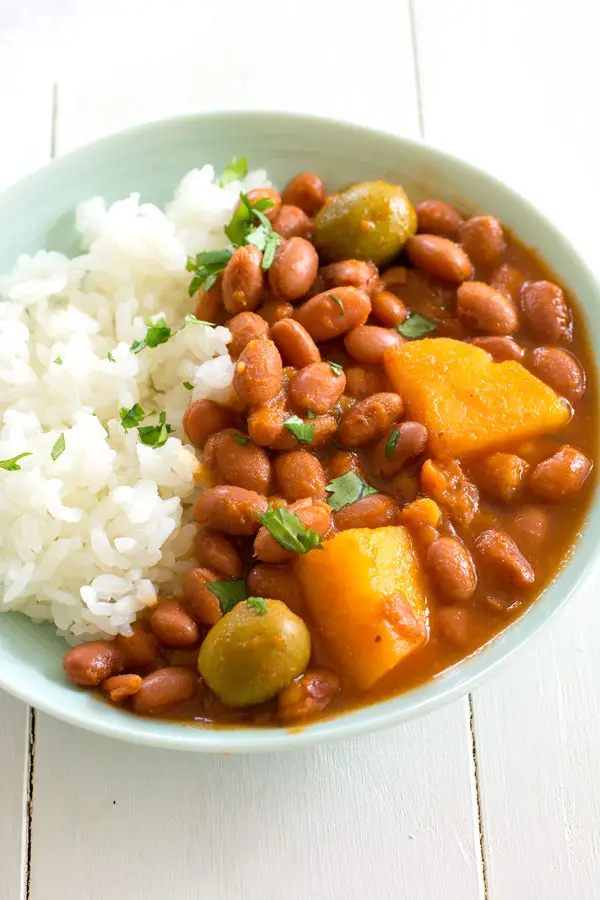 Puerto Rican Rice and Beans (Habichuelas Guisadas) | Easy recipe for authentic Puerto Rican style red beans and white rice!