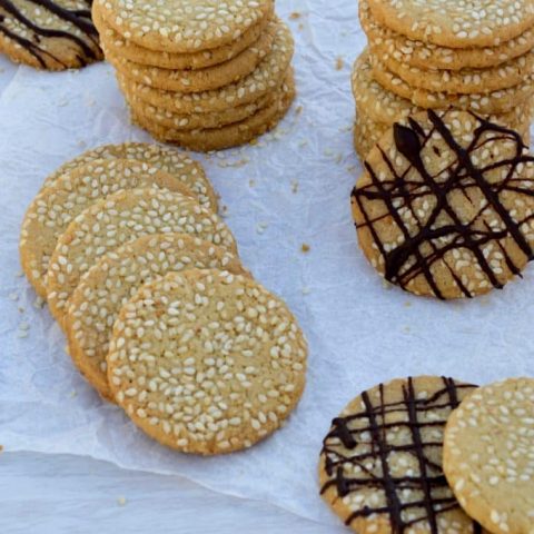Sesame cookies with tahini
