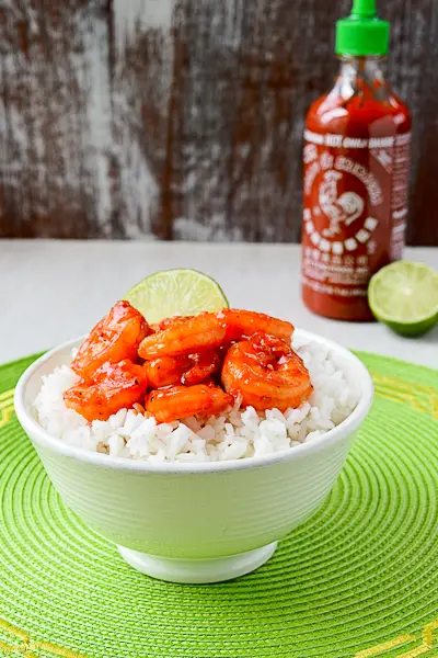 Sweet and Spicy Sriracha Shrimp with a honey lime sauce | Kitchen Gidget