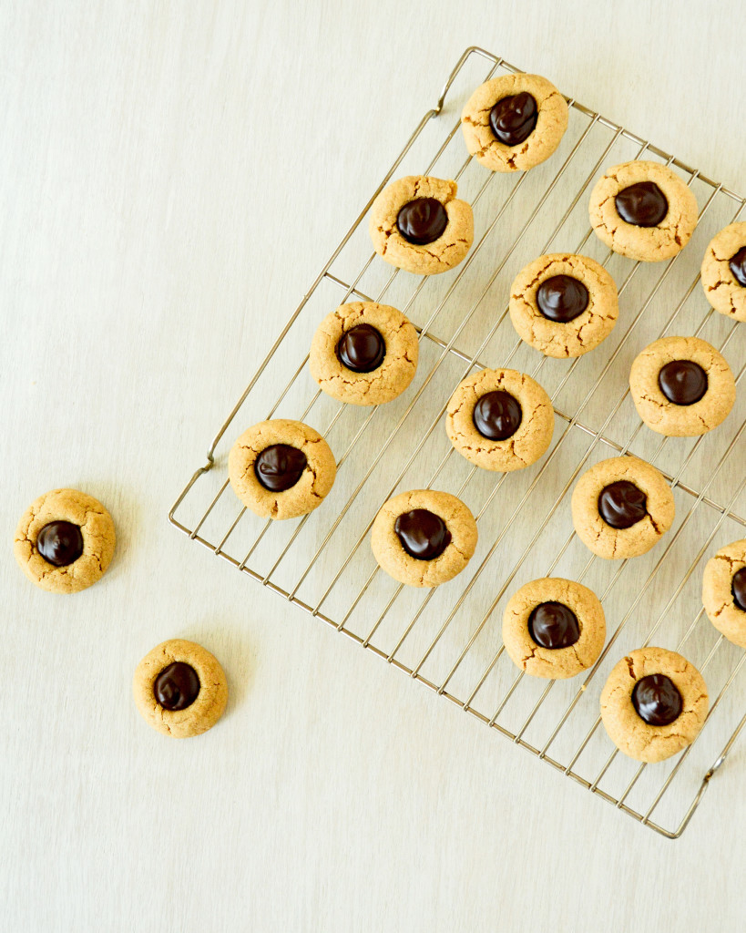Peanut Butter Chocolate Thumbprint Cookies | Kitchen Gidget