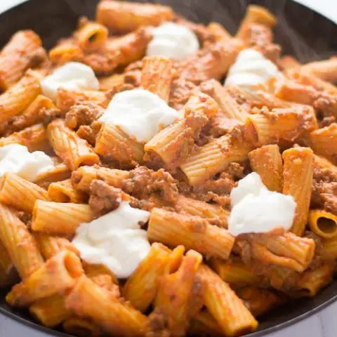 Easy, cheese Ricotta Pasta with Beef! | Kitchen Gidget