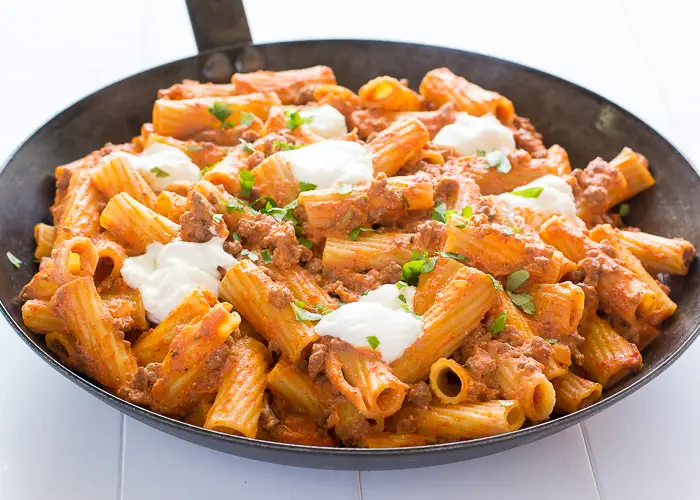 Easy, cheesy Ricotta Pasta with Beef! | Kitchen Gidget
