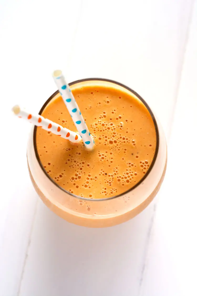 Healthy Orange Carrot Smoothie with pineapple and oats! | Kitchen Gidget