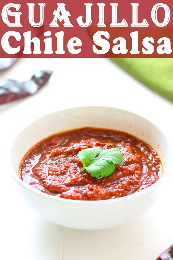 This Mexican guajillo chile salsa recipe is excellent on chicken or pork tacos! | Salsa de Chile Guajillo #salsa #tacotuesday #appetizer #mexicanfood