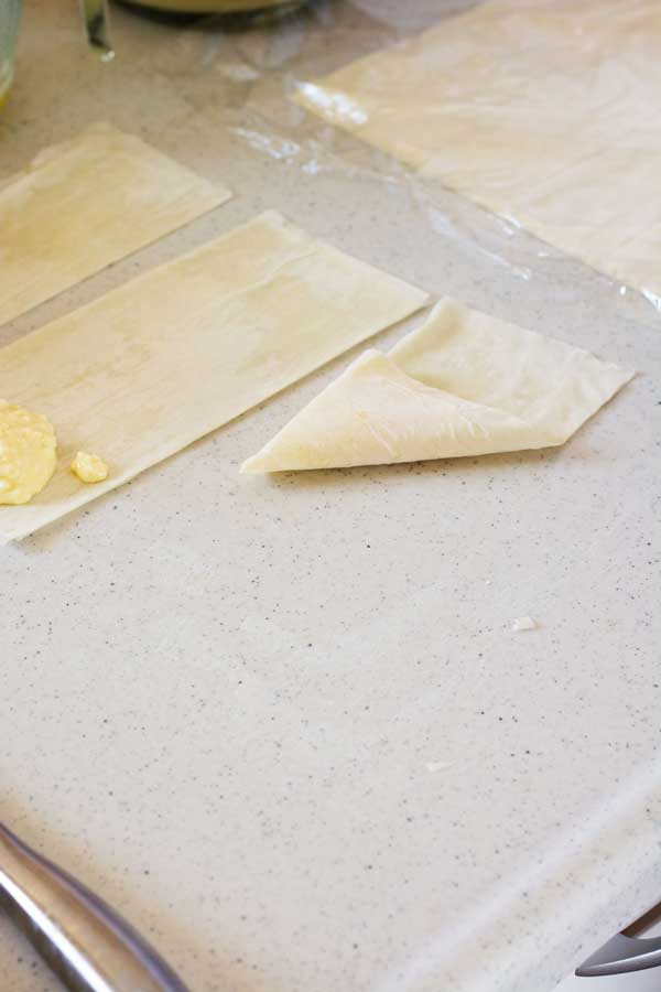folding phyllo