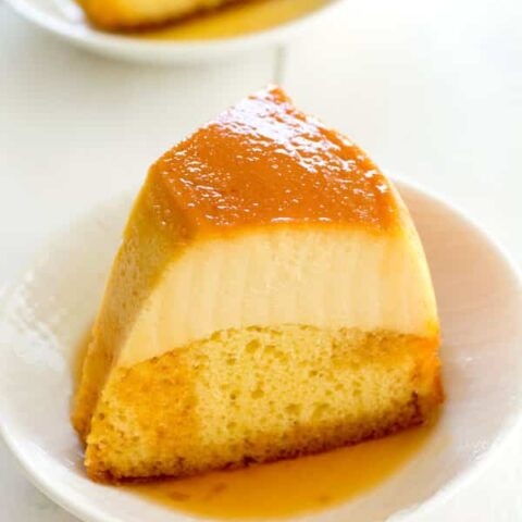 Puerto Rican Flancocho - easy flan cake recipe!