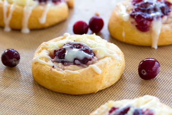 Cranberry Cream Cheese Pastries - an easy, festive breakfast recipe!
