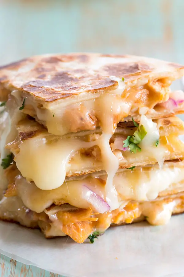 BBQ Chicken Quesadilla like my favorite barbecue chicken pizza with lots of cheese!