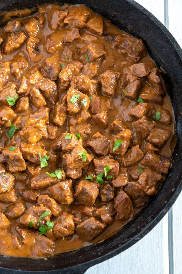 Make the tastiest Mexican beef stew with this authentic carne guisada recipe! #mexicanfoodrecipes #mexicanfood #easyrecipe #dinnerrecipes