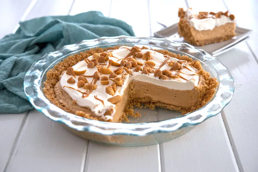 No Bake Peanut Butter Pie with graham cracker crust, cream cheese and cool whip
