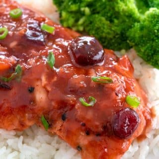 Cranberry Chicken on a bed of rice with a side of steamed broccoli