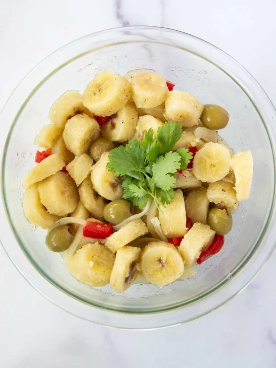 Large bowl of guineos en escabeche